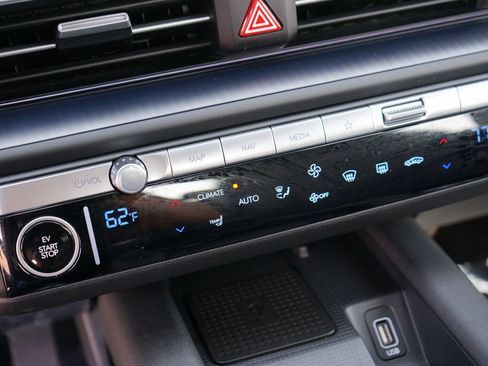 Certified 2025 Hyundai Ioniq 6 SEL AWD/4WD image 25