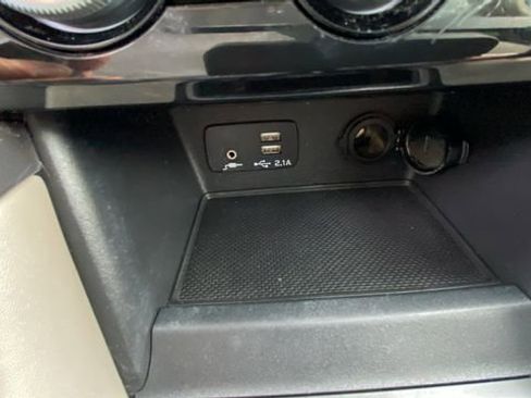 Certified 2023 Subaru Forester Limited AWD/4WD image 32