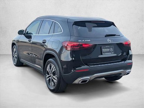 Certified 2025 Mercedes-Benz GLA 250 image 3