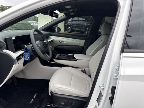 New 2026 Hyundai Tucson Limited FWD image 11