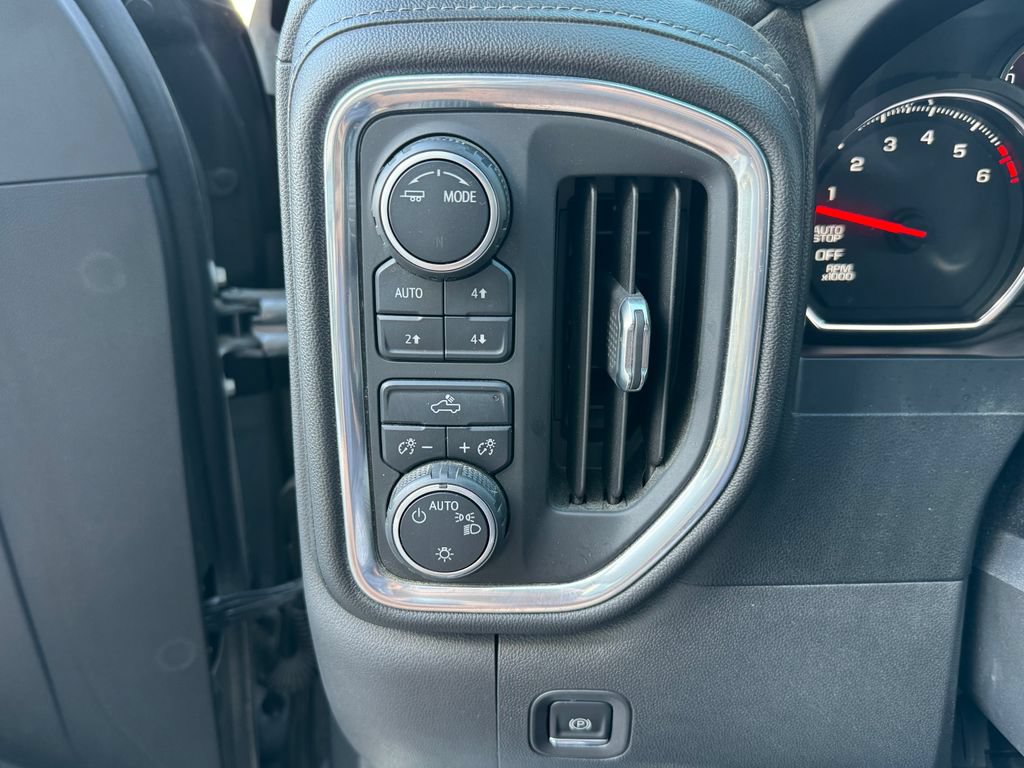 Used 2020 Chevrolet Silverado 1500 LT w/ All-Star Edition AWD/4WD image 12
