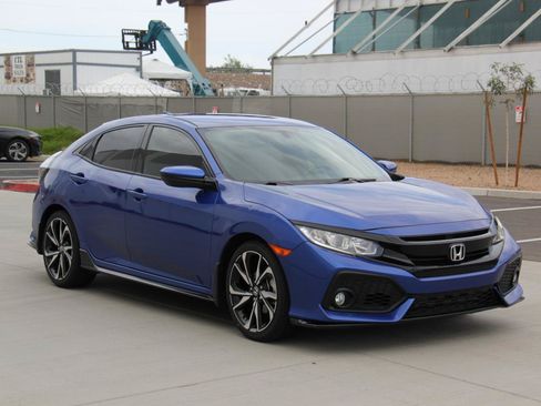 Used 2018 Honda Civic Sport image 3