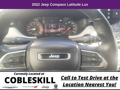 Used 2022 Jeep Compass Latitude AWD/4WD image 12