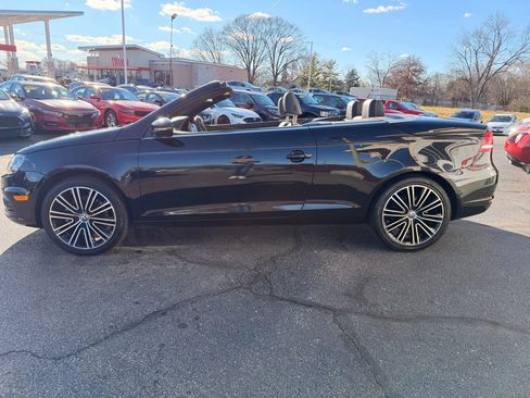 Used 2015 Volkswagen Eos Final Edition image 29