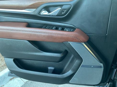 Used 2023 GMC Yukon Denali Ultimate image 20