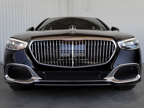 Used 2026 Mercedes-Benz Maybach S 580 4MATIC image 26