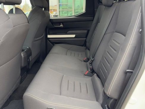 Used 2024 Toyota Tacoma TRD Off-Road image 11