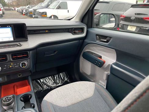 Used 2022 Ford Maverick XLT image 50