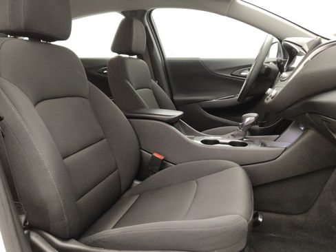 Used 2024 Chevrolet Malibu LS image 18