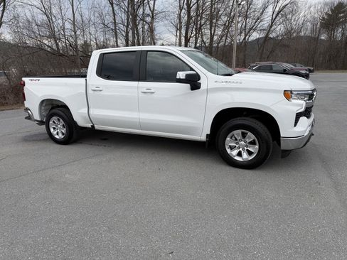 Used 2025 Chevrolet Silverado 1500 LT image 10
