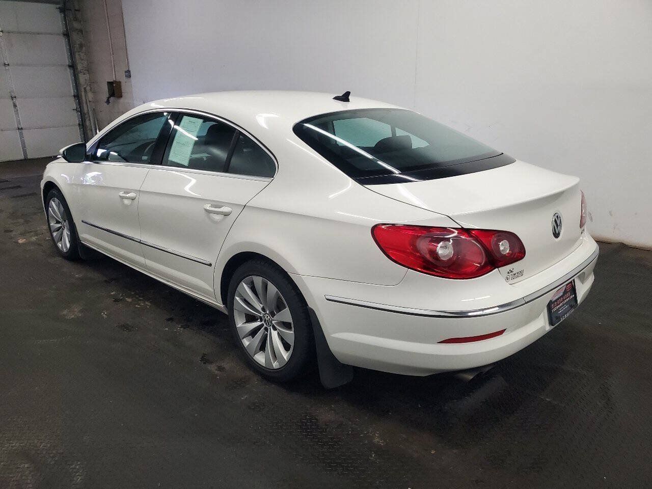 Used 2011 Volkswagen CC Sport FWD image 5