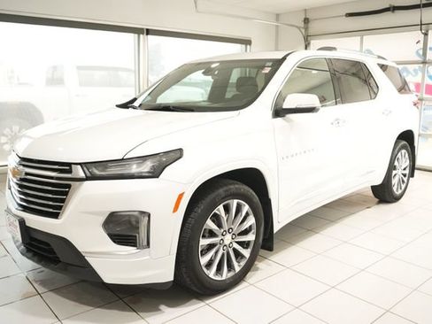 Used 2023 Chevrolet Traverse Premier AWD/4WD image 5