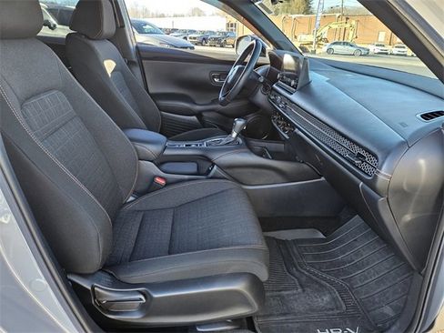 Used 2023 Honda HR-V Sport image 17