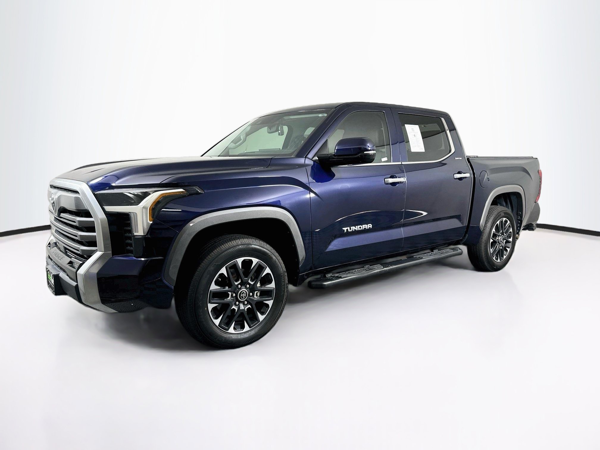 Used 2024 Toyota Tundra Limited w/ Power Package AWD/4WD image 3