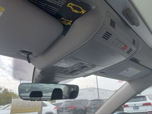 New 2025 Volkswagen Jetta SE image 22