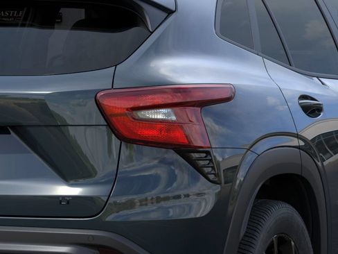 New 2026 Chevrolet Trax LT w/ Driver Confidence Package FWD image 18