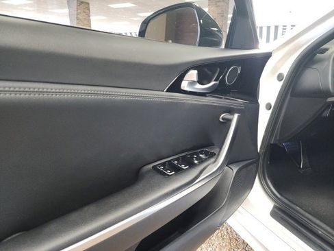 Used 2022 Kia Stinger GT-Line image 12