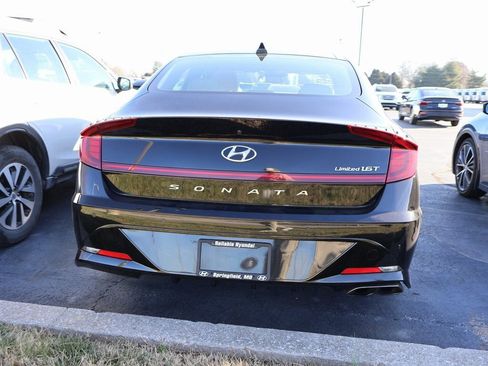Used 2021 Hyundai Sonata Limited image 17