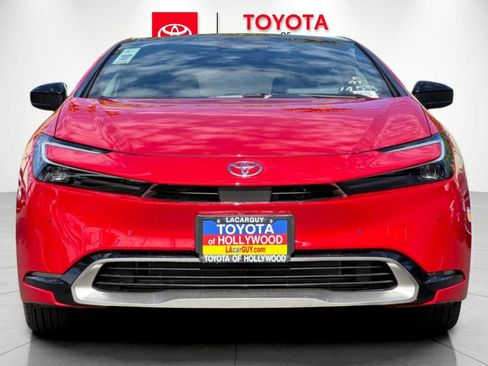 New 2026 Toyota Prius Plug-In Hybrid FWD image 8