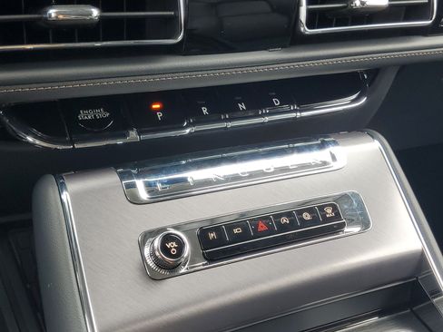 New 2026 Lincoln Aviator AWD image 21