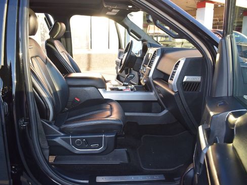 Used 2018 Ford F150 Platinum w/ Equipment Group 701A Luxury image 14