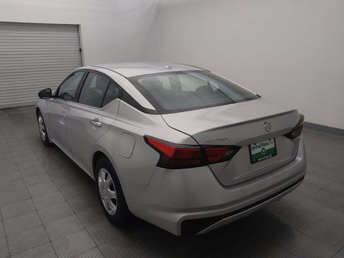 Used 2019 Nissan Altima 2.5 S FWD image 5