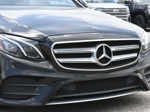 Used 2017 Mercedes-Benz E 300 image 25