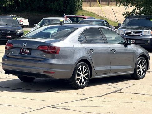 Used 2018 Volkswagen Jetta SE image 7
