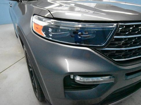 Used 2021 Ford Explorer XLT w/ Equipment Group 202A AWD/4WD image 41