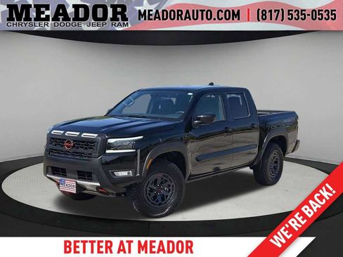 Used 2026 Nissan Frontier PRO-4X AWD/4WD image 1