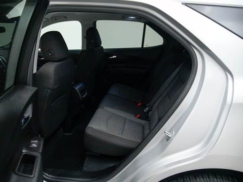 Used 2020 Chevrolet Equinox LT image 24