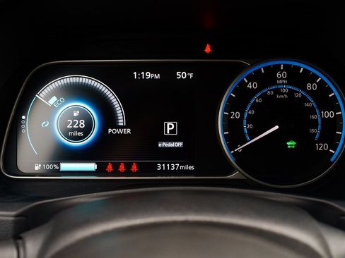 Used 2023 Nissan Leaf SV Plus w/ Protection Package image 17