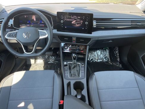 New 2025 Volkswagen Jetta SE image 25