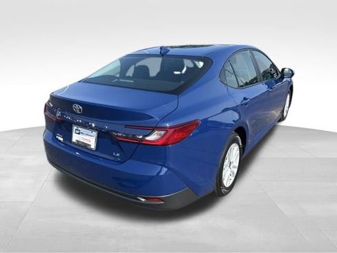 Used 2026 Toyota Camry LE FWD image 5