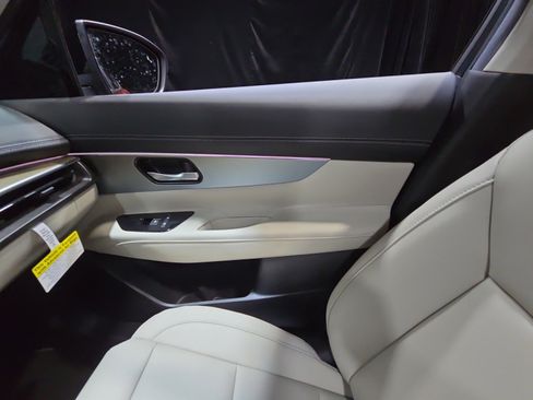 New 2025 Nissan Murano SL AWD/4WD image 16