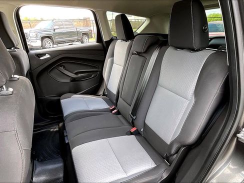 Used 2018 Ford Escape SE image 18