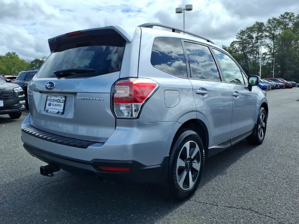 Used 2018 Subaru Forester 2.5i Premium AWD/4WD image 19