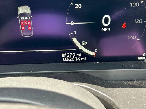 Used 2025 Mitsubishi Outlander SEL AWD/4WD image 37
