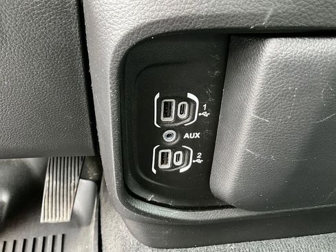 Used 2019 RAM 1500 Big Horn AWD/4WD image 15