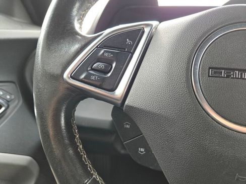 Used 2020 Chevrolet Camaro LT RWD image 19