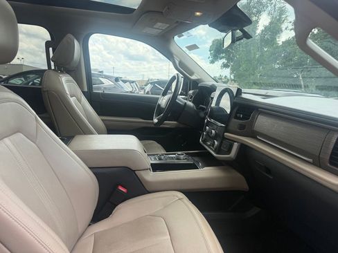 Used 2024 Ford Expedition Max Limited AWD/4WD image 5