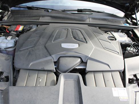 Used 2022 Porsche Cayenne image 27