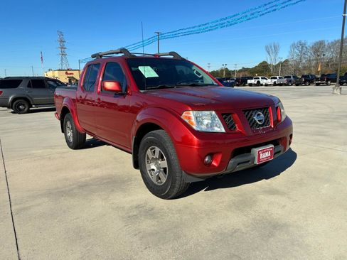 Used 2012 Nissan Frontier PRO-4X w/ Pro-4x Luxury Pkg image 4