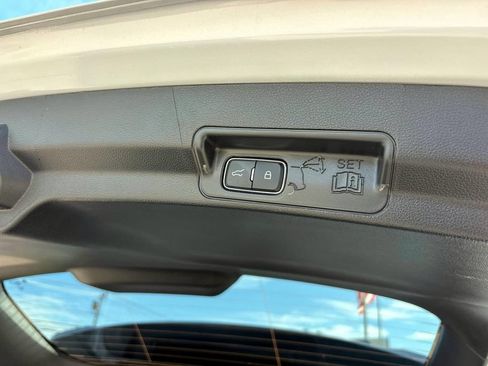 Used 2026 Ford Explorer ST-Line w/ ST-Line Street Pack AWD/4WD image 17