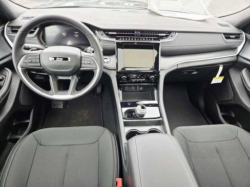 New 2026 Jeep Grand Cherokee L 4WD image 12