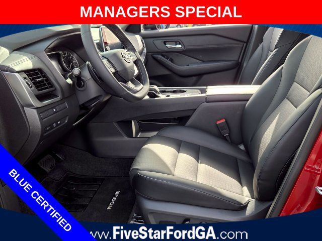 Used 2026 Nissan Rogue Dark Armor FWD image 5