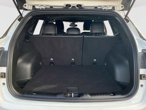 Used 2024 Jeep Compass Limited image 25