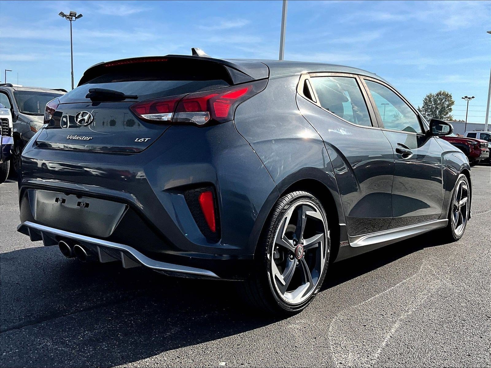 Used 2019 Hyundai Veloster Turbo FWD image 6