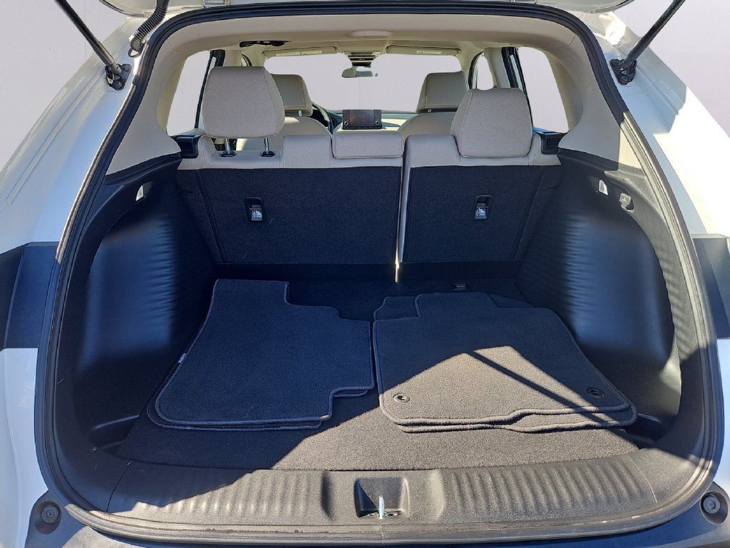 Used 2025 Honda HR-V LX image 27