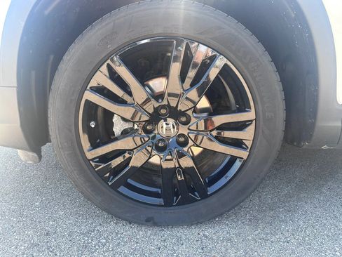 Used 2021 Honda Pilot Black Edition image 22